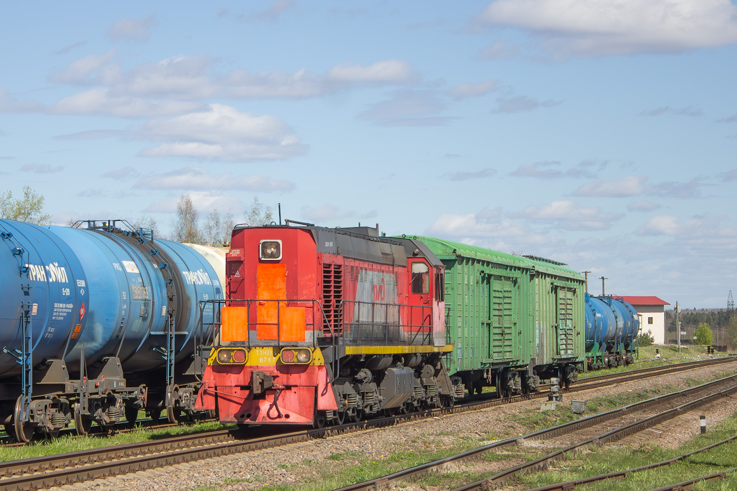ТЭМ2УМ-747