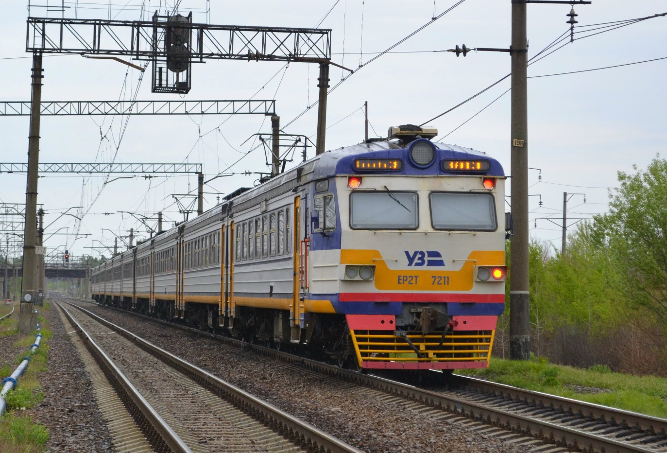 ЭР2Т-7211