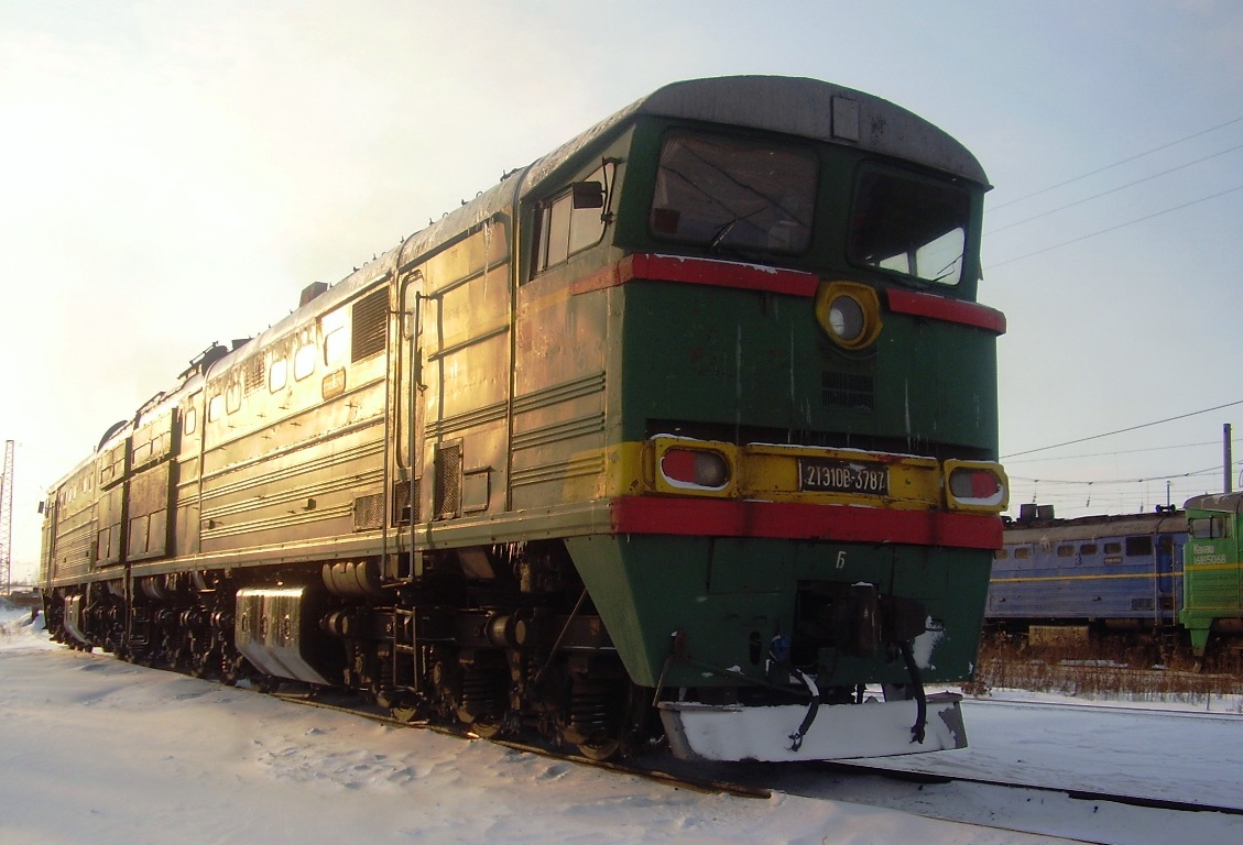 2ТЭ10В-3787