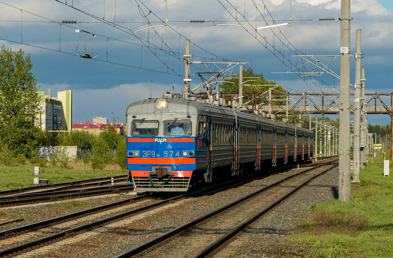 ЭР9М-574