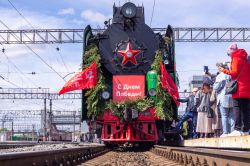 895 КБ