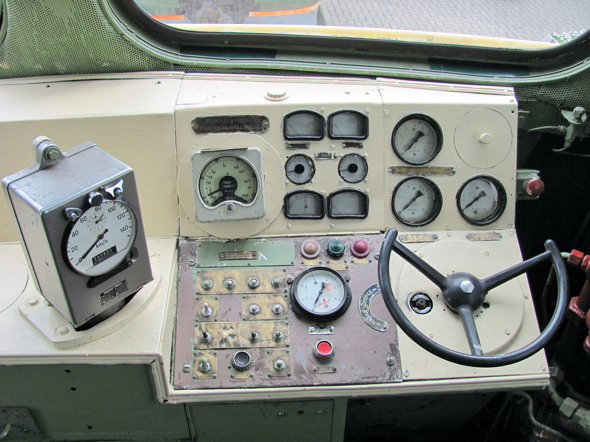 2ТЭ109-002