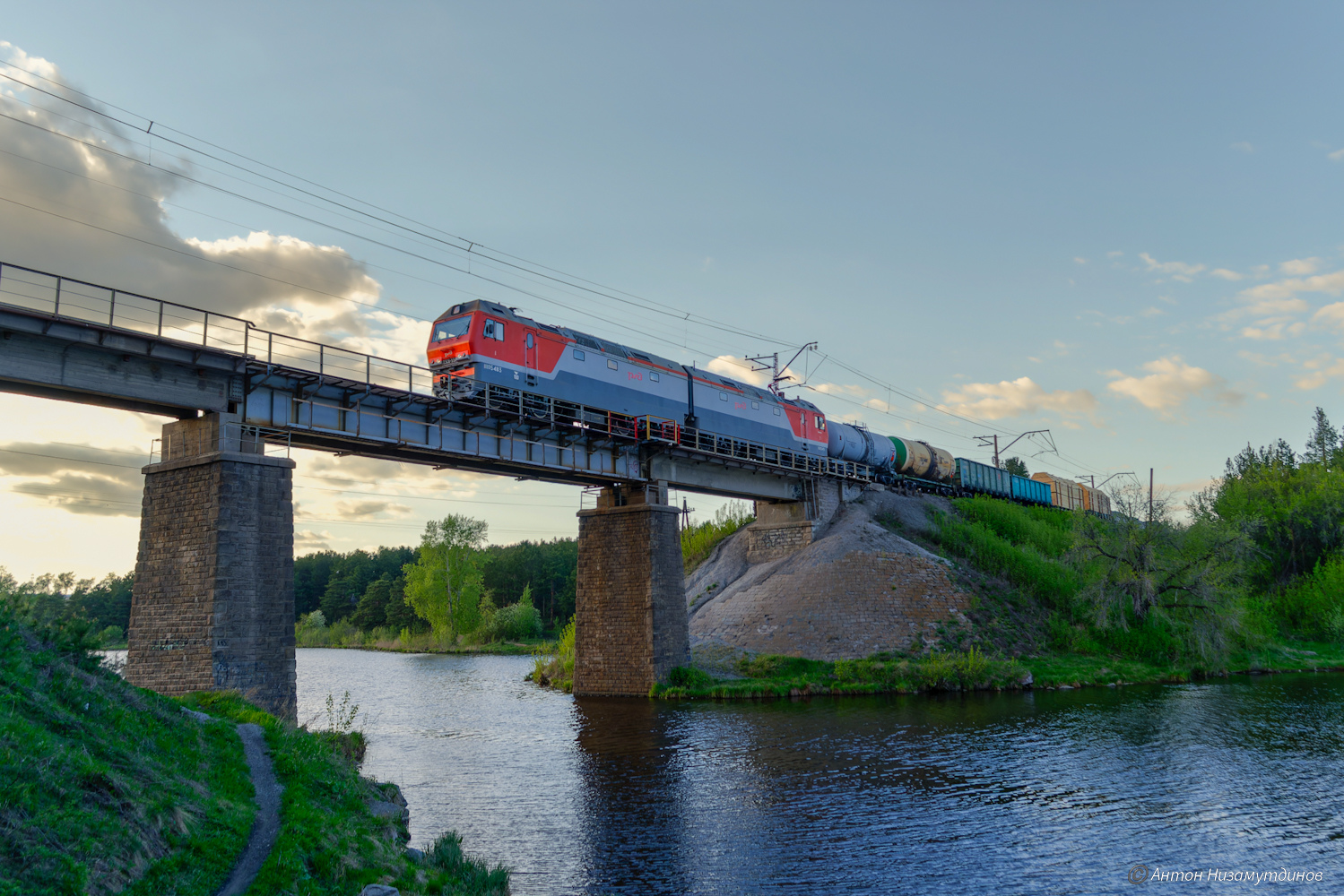 2ЭС6-556; Фотозарисовки (Свердловская железная дорога)