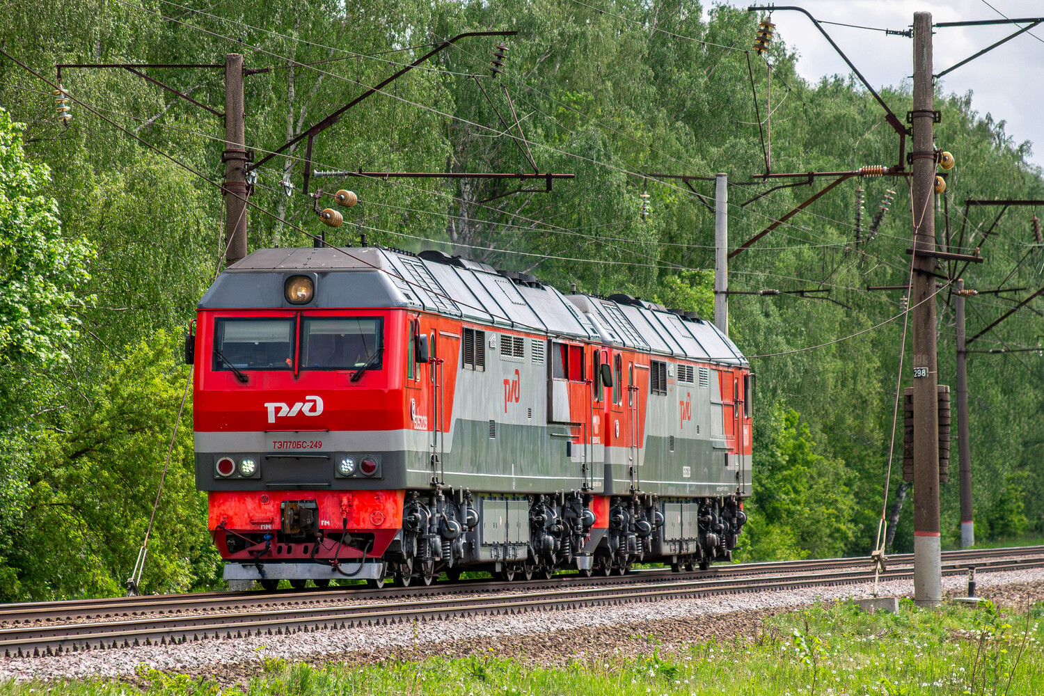 ТЭП70БС-249