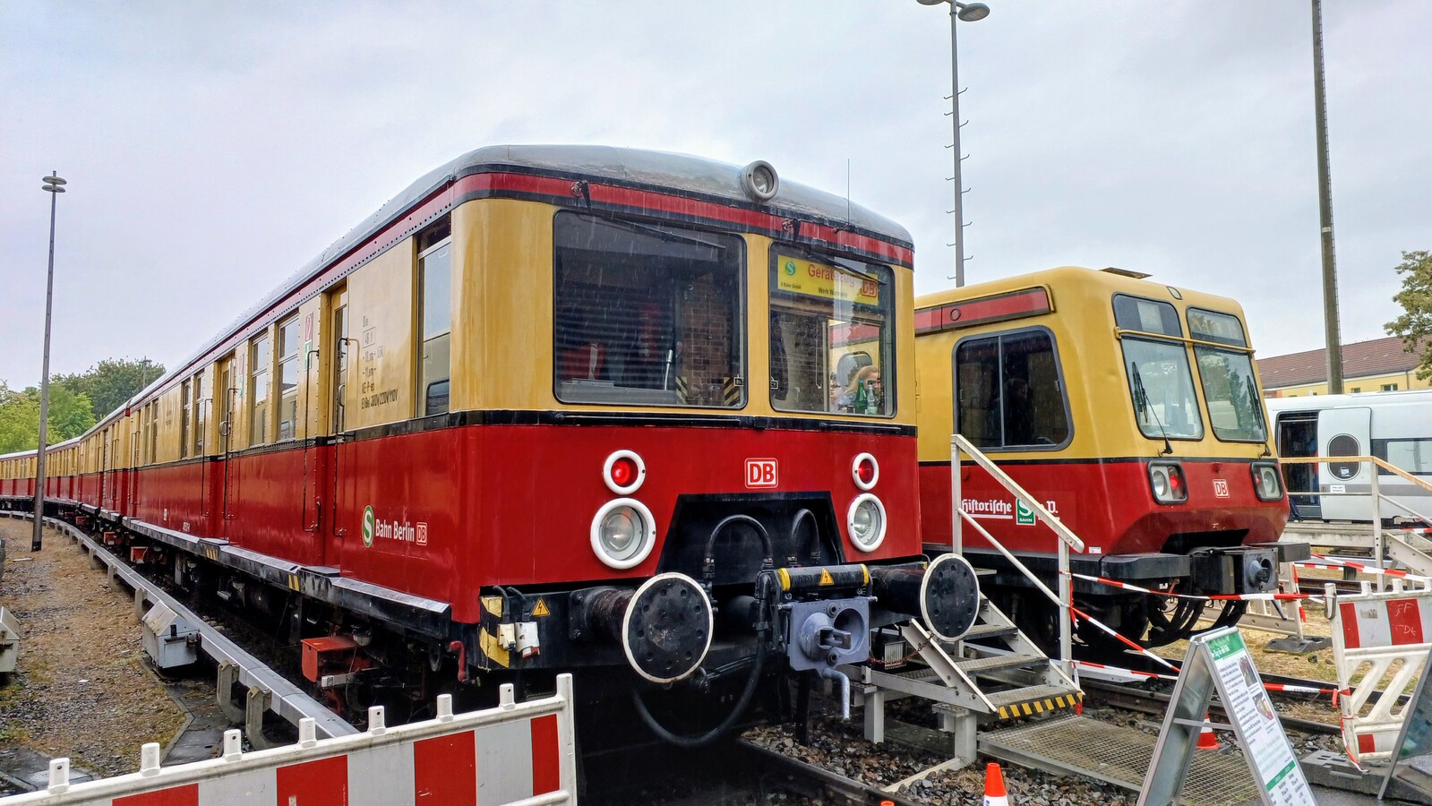 478 521-8