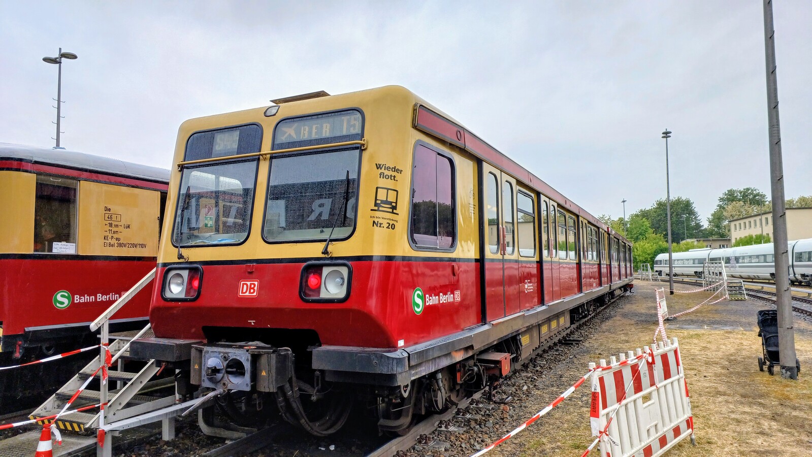 485 168-9