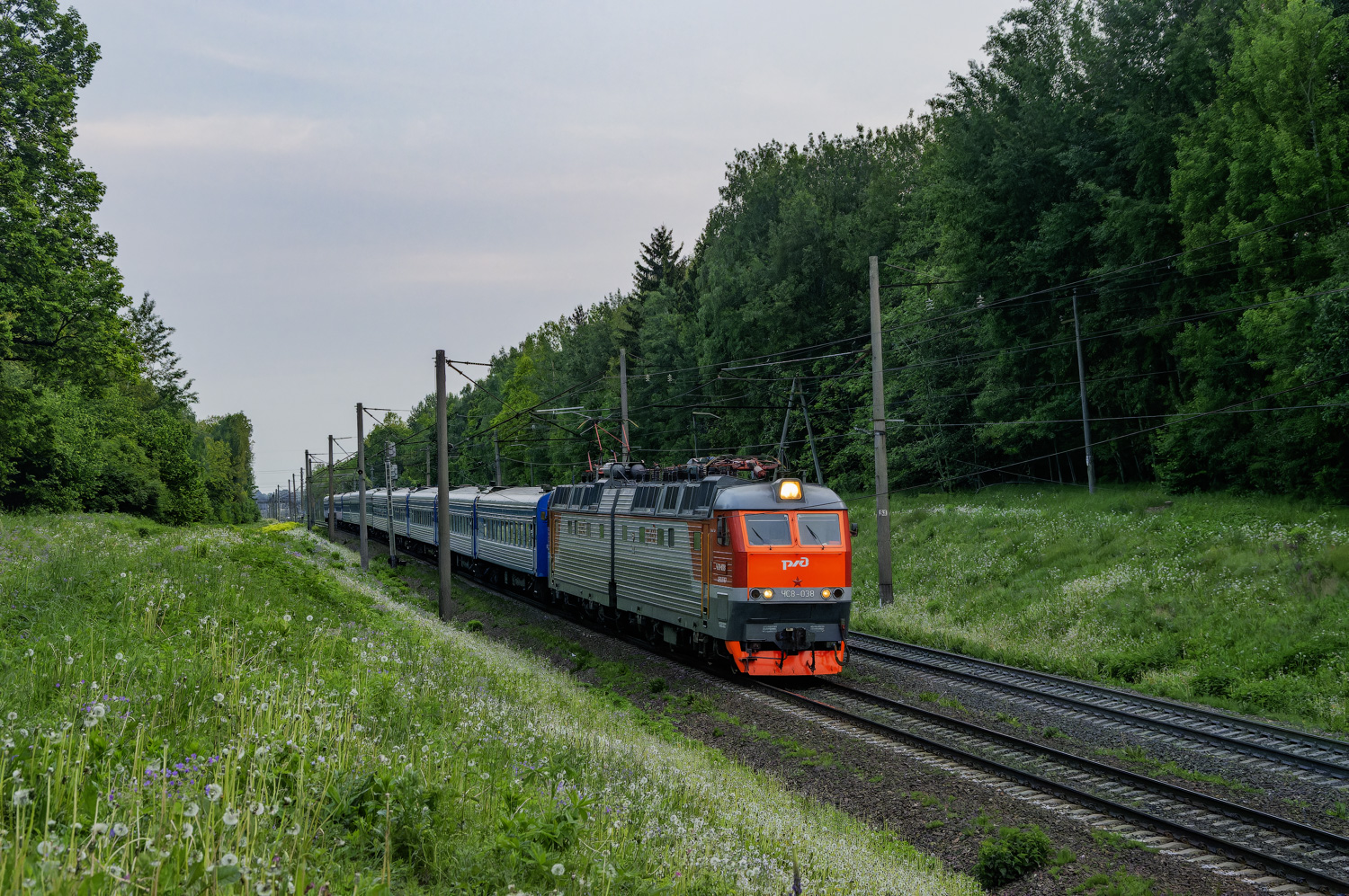 ЧС8-038