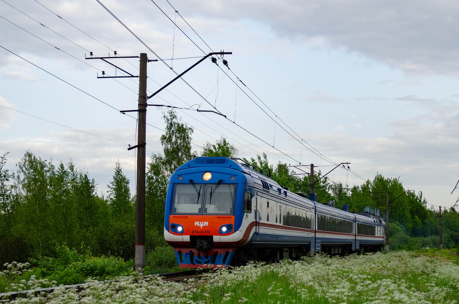ДР1Б-1515