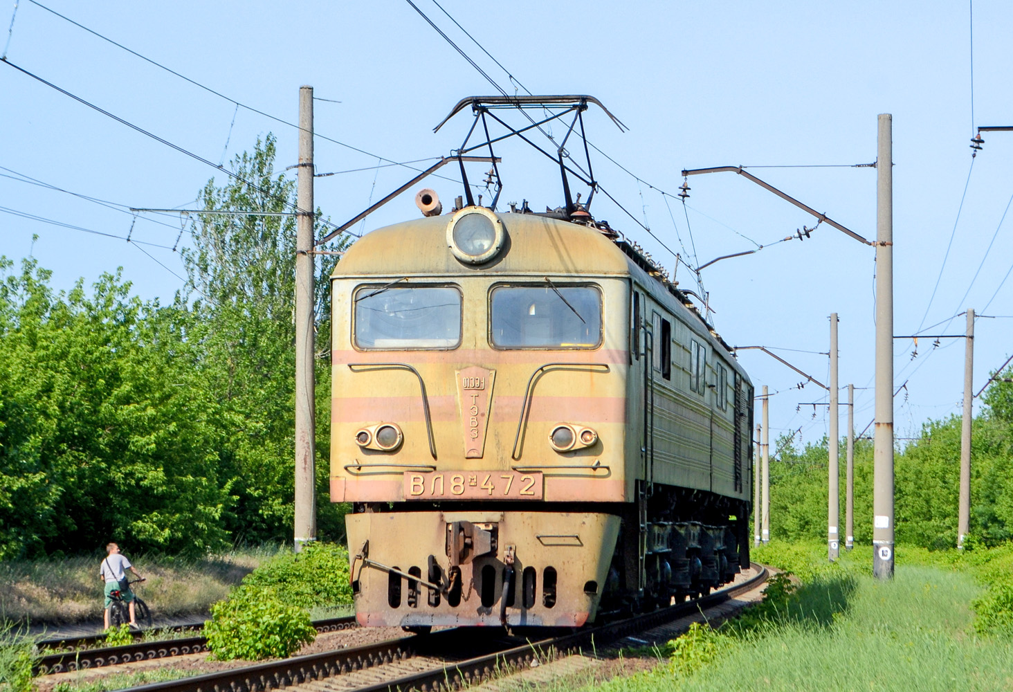ВЛ8М-472