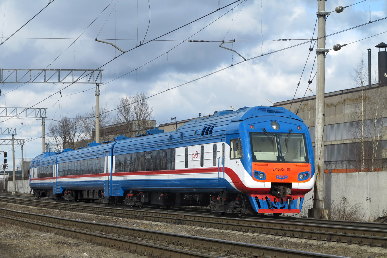 ДР1Б-1515