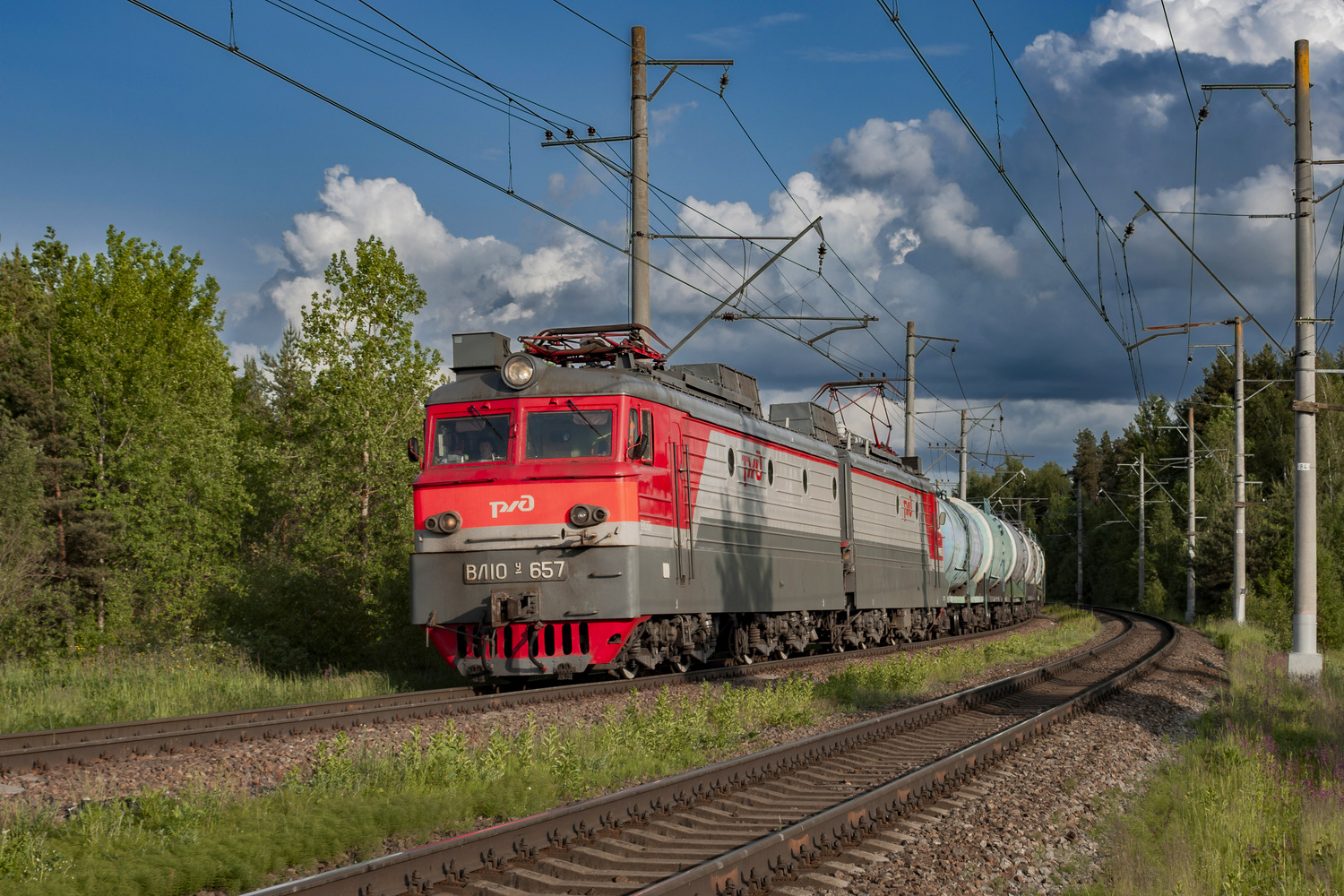 ВЛ10У-657