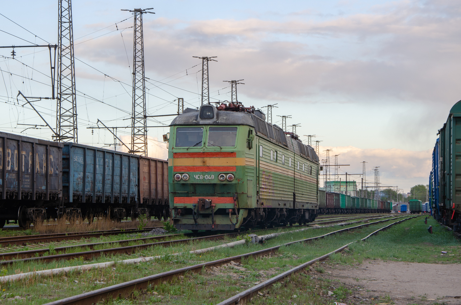 ЧС8-048