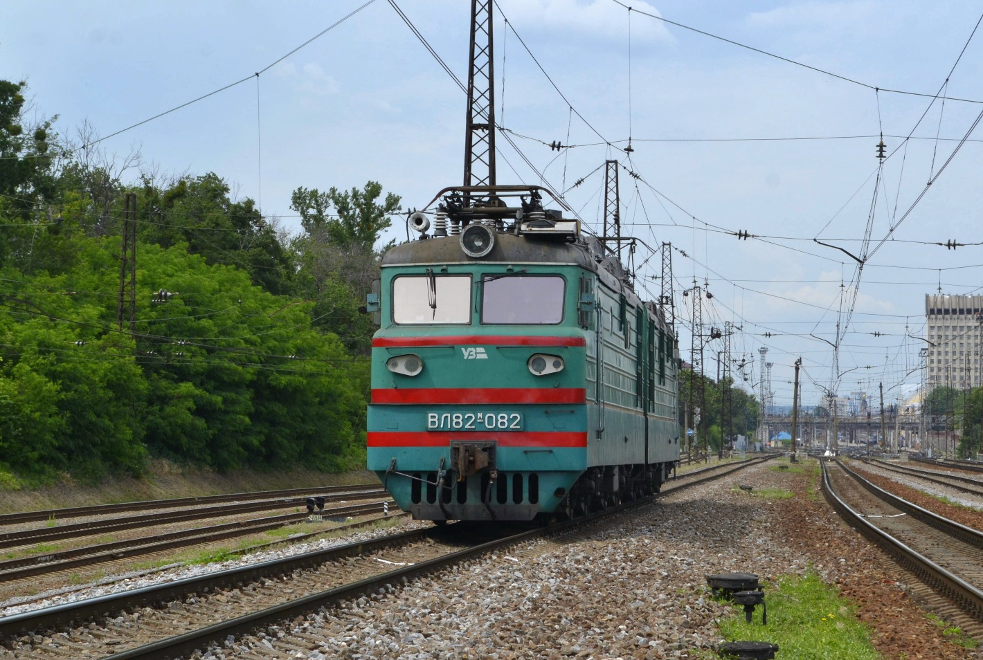 ВЛ82М-082