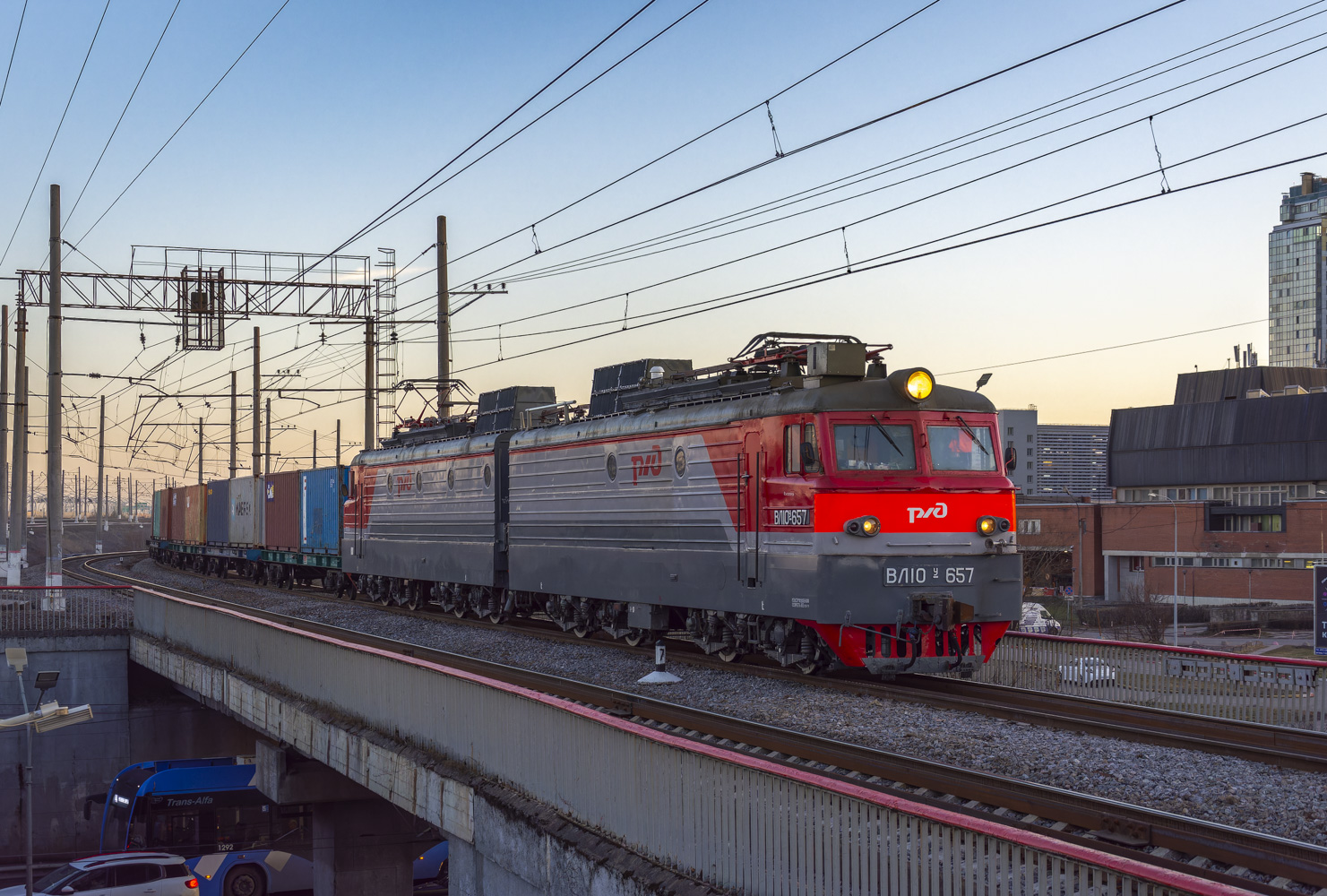 ВЛ10У-657