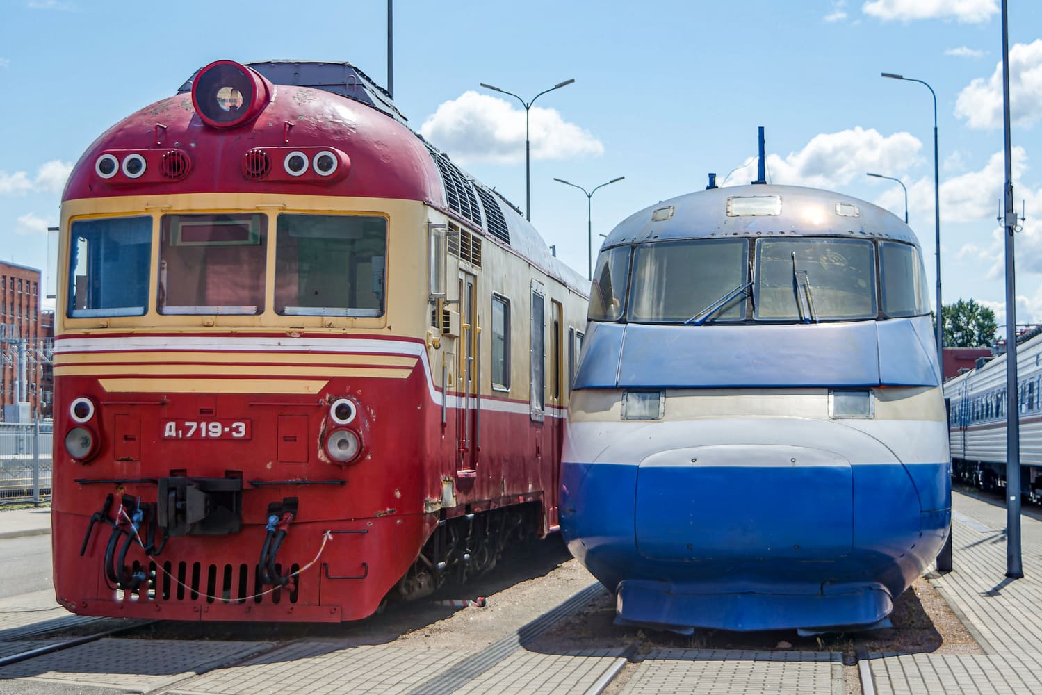 Д1-719; ЭС250-001