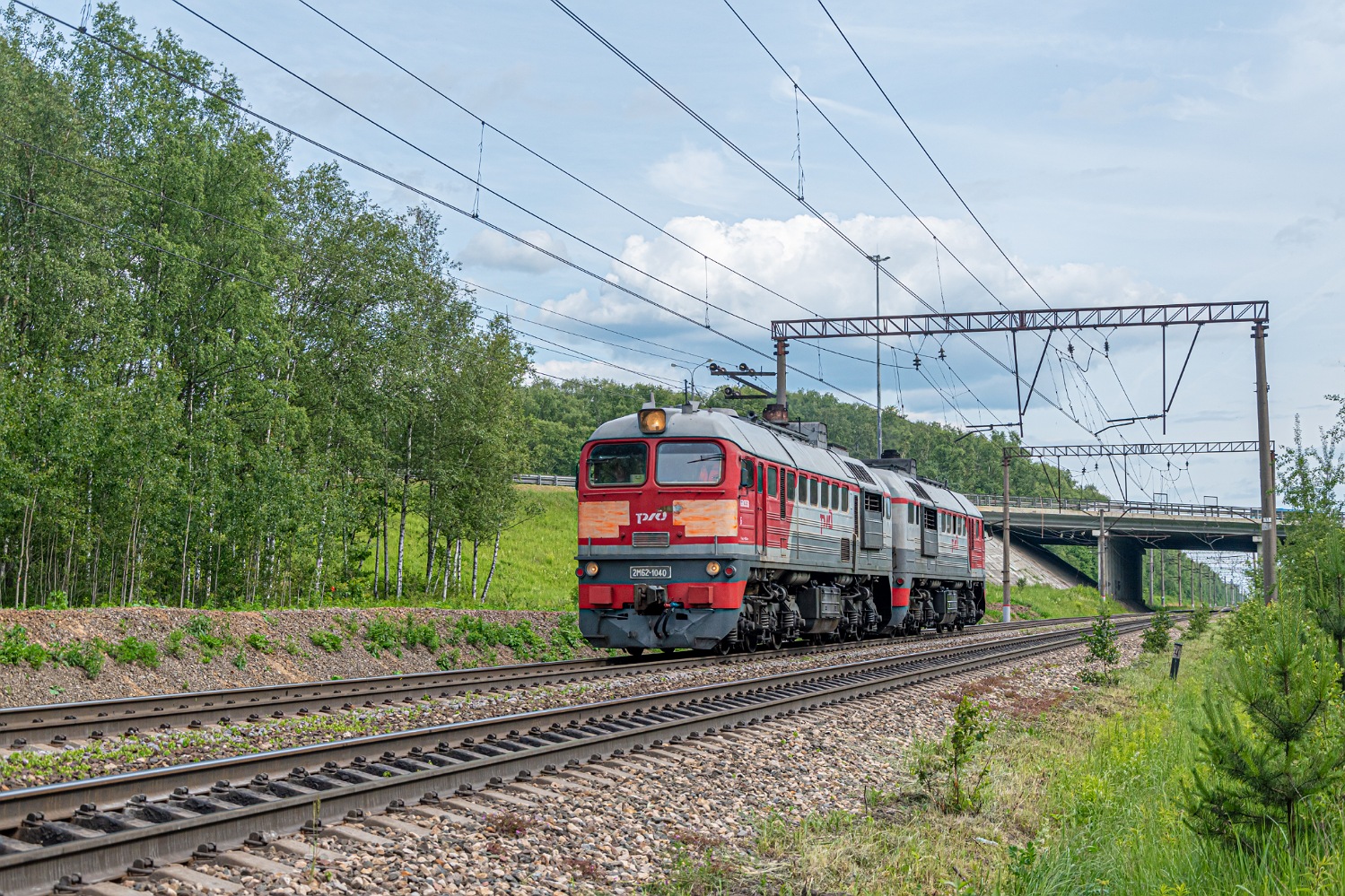2М62-1040