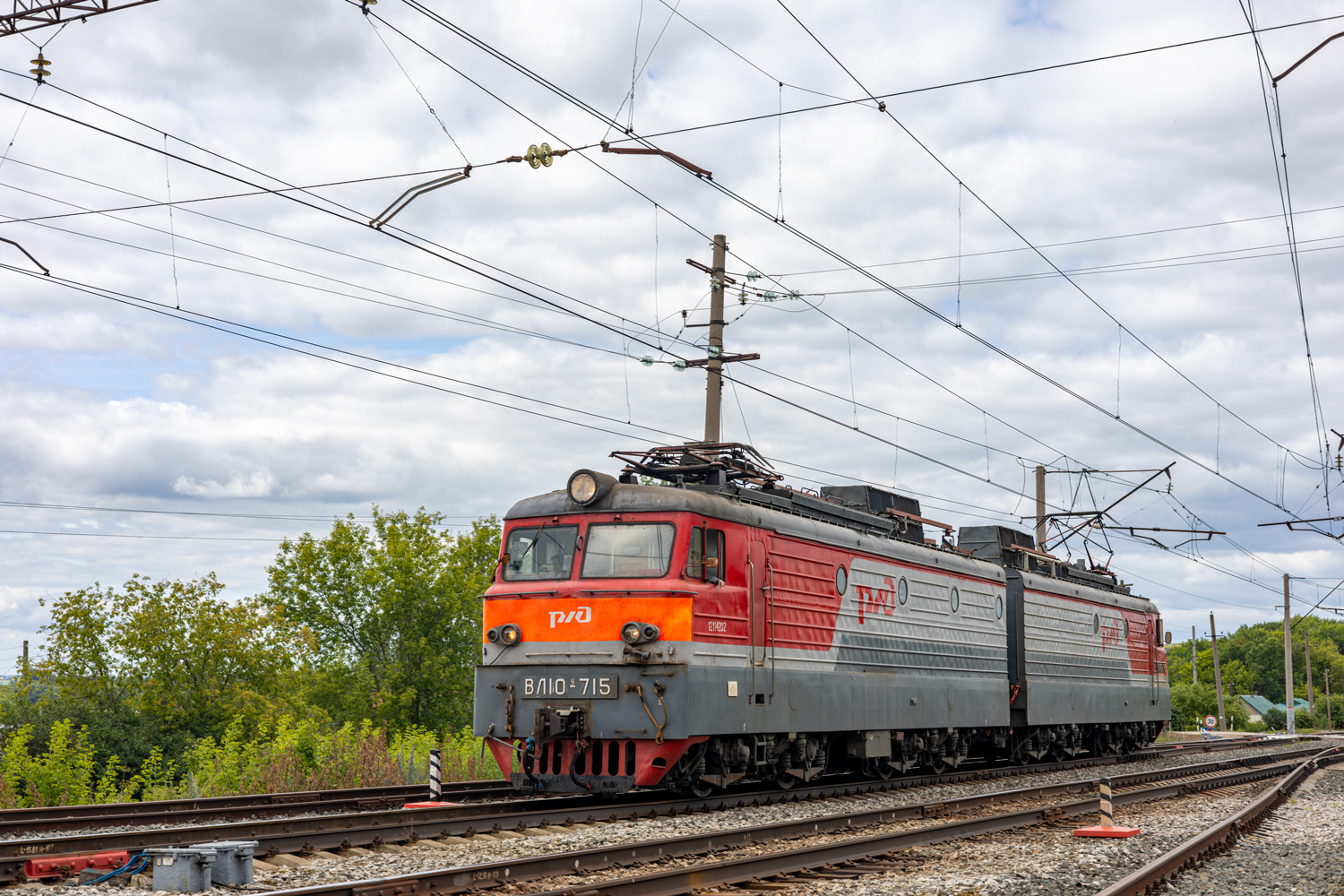 ВЛ10У-715