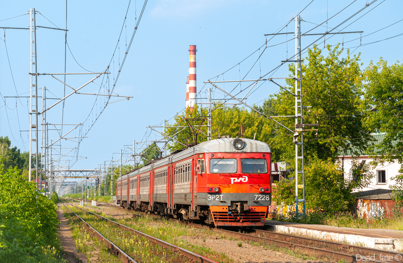 ЭР2Т-7228