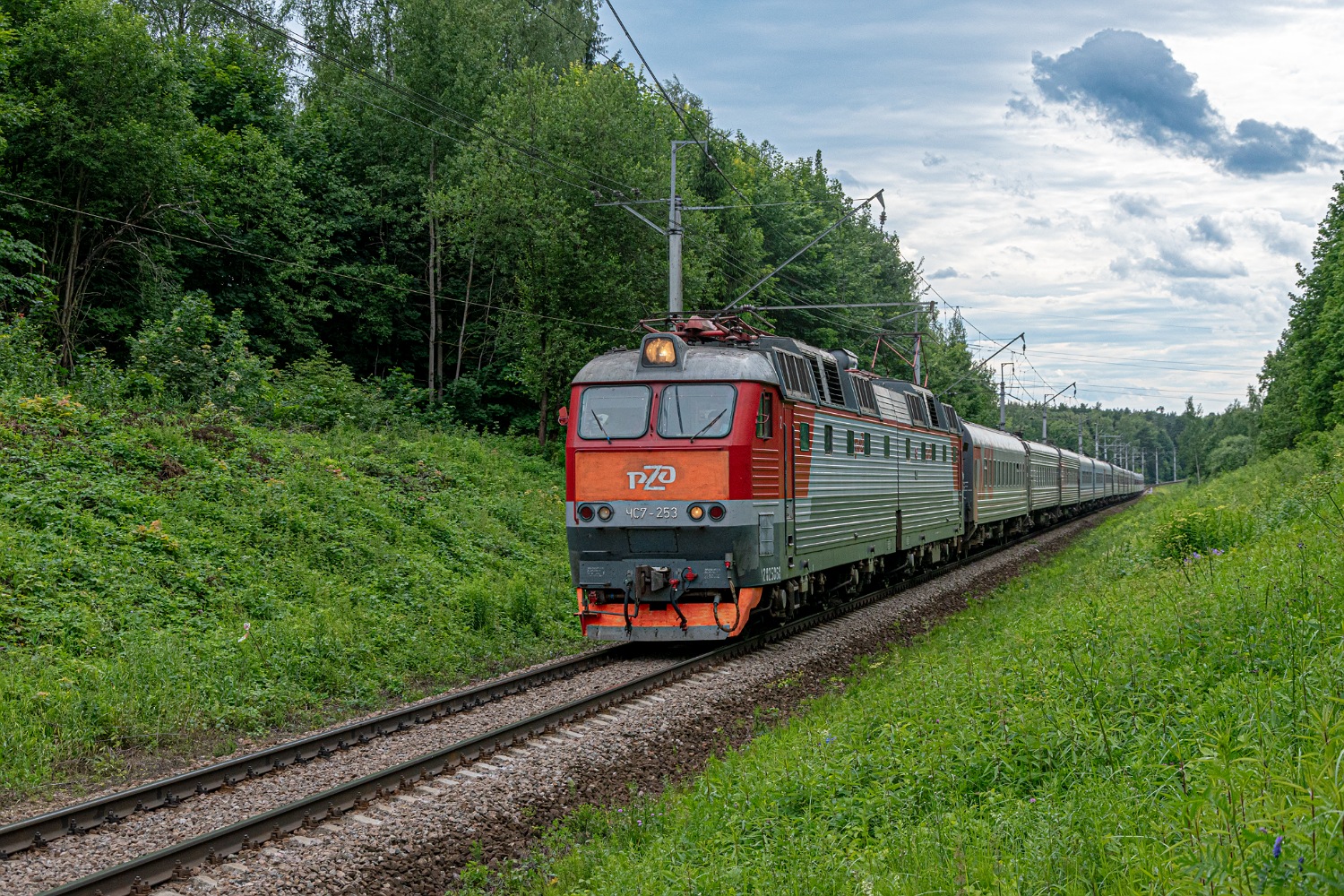 ЧС7-253