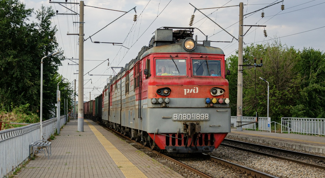 ВЛ80С-1898