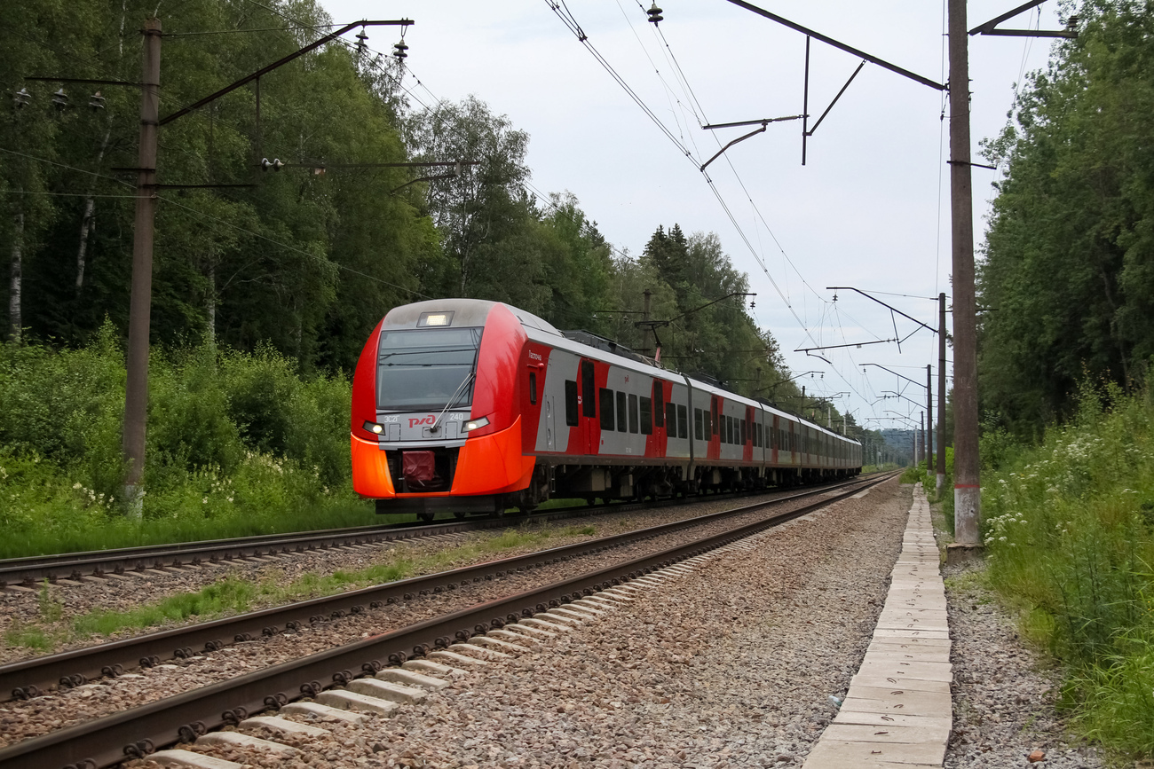 ЭС2Г-240