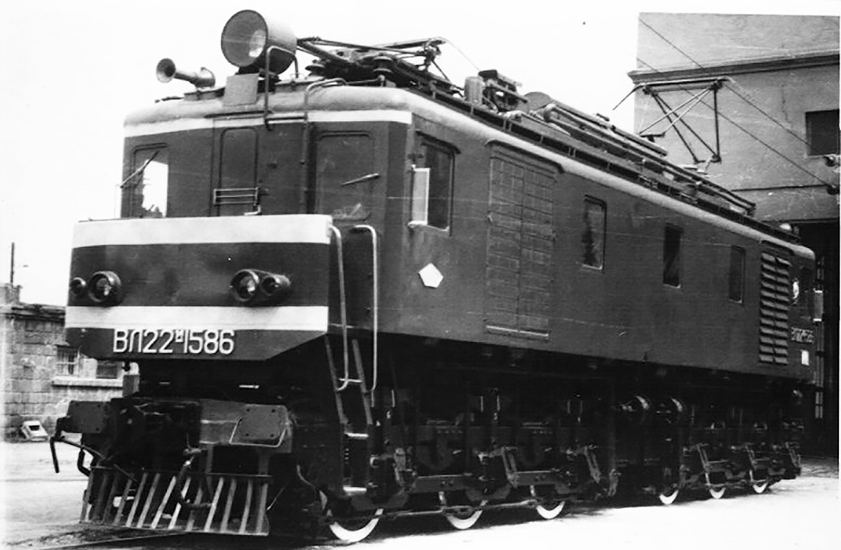 ВЛ22И-1586