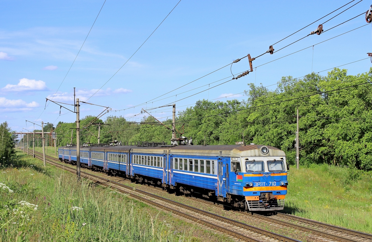 ЭР9Т-710