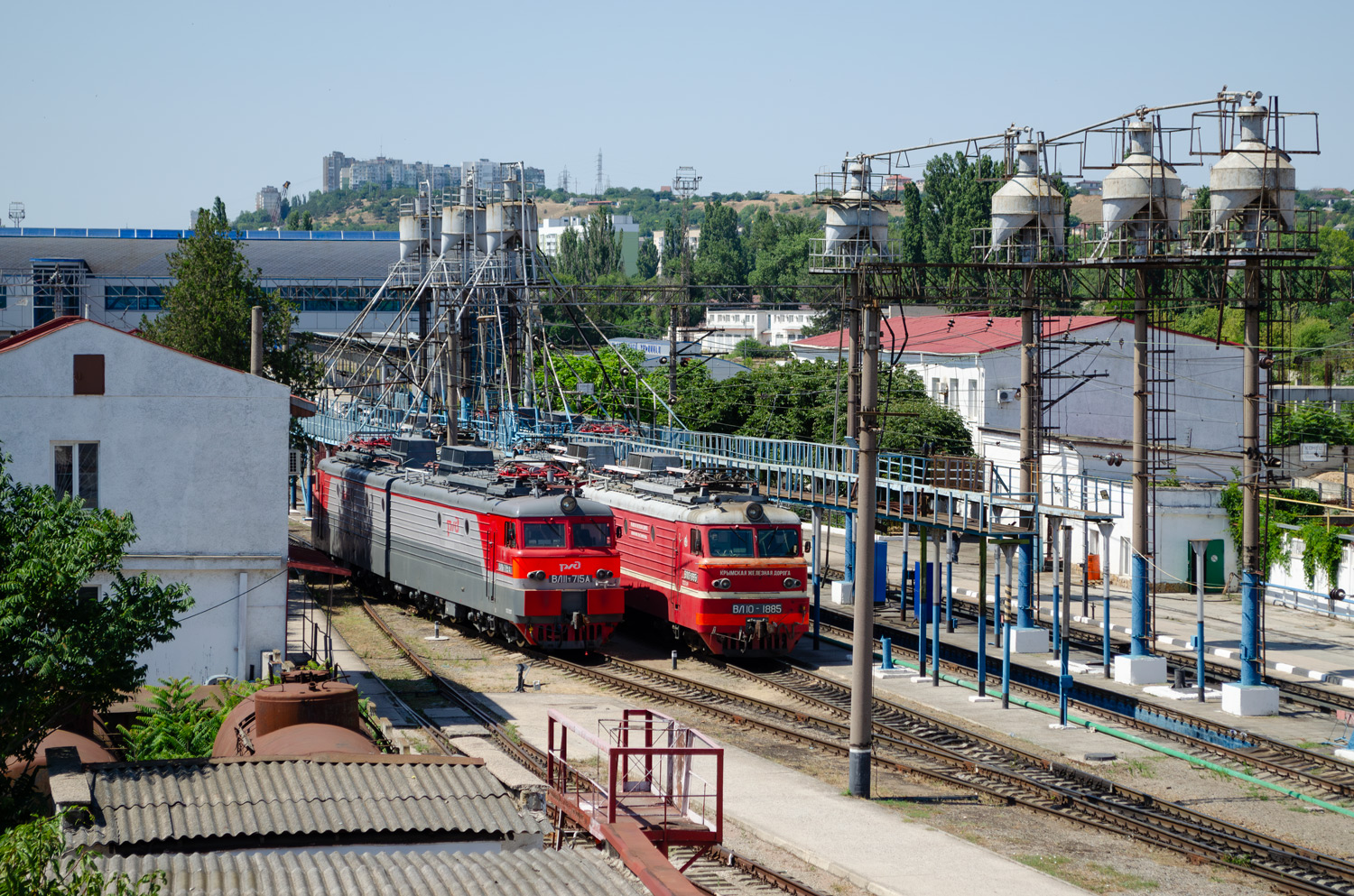 ВЛ11.8-715