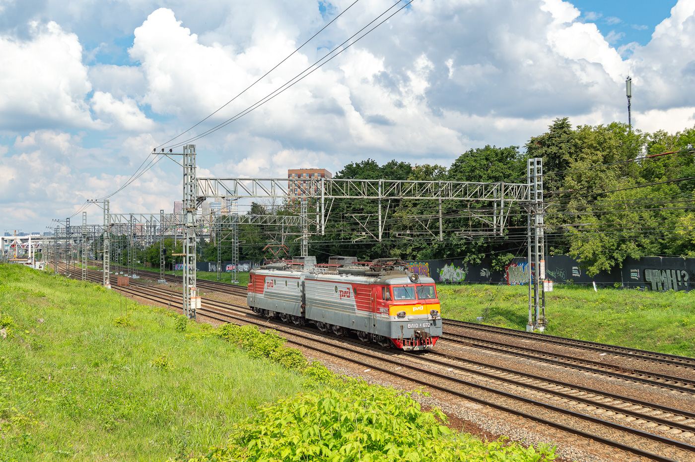 ВЛ10У-672