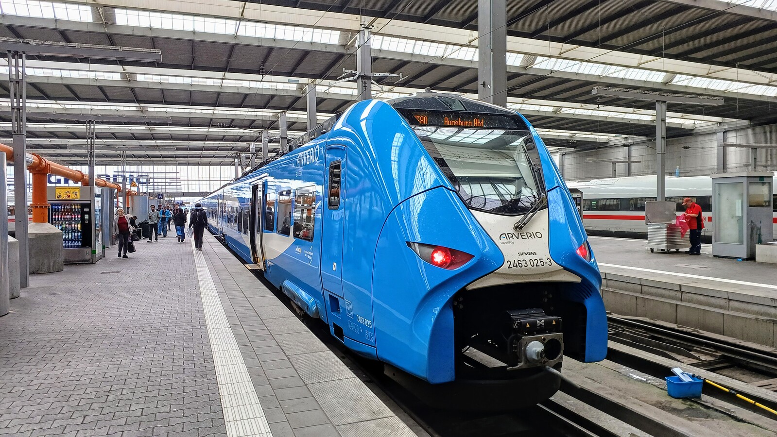 2463 025