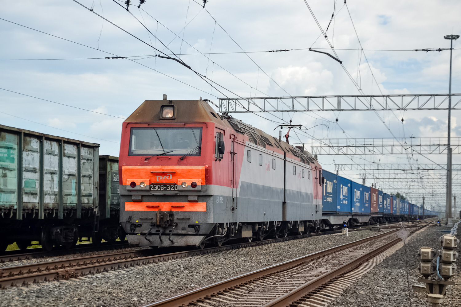 2ЭС6-320