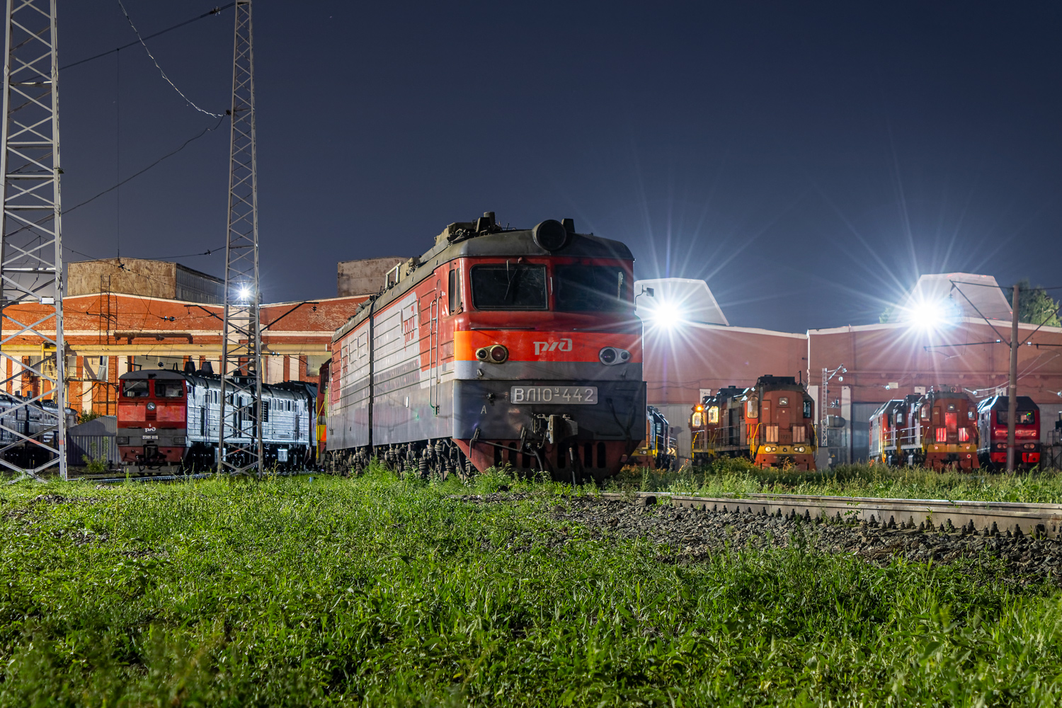 ВЛ10У-442