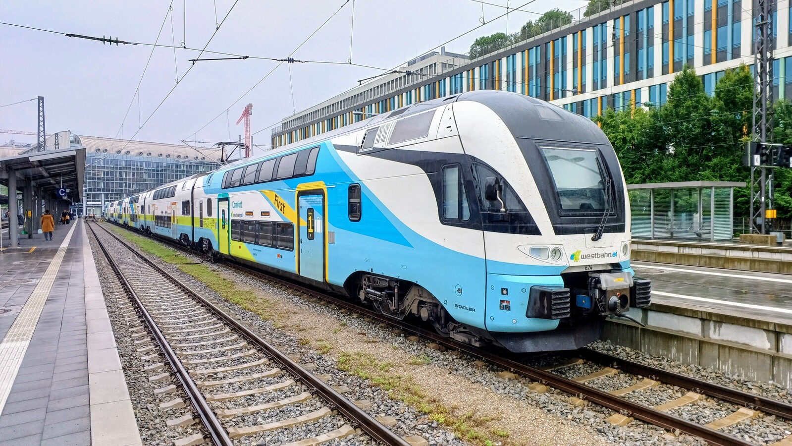 124