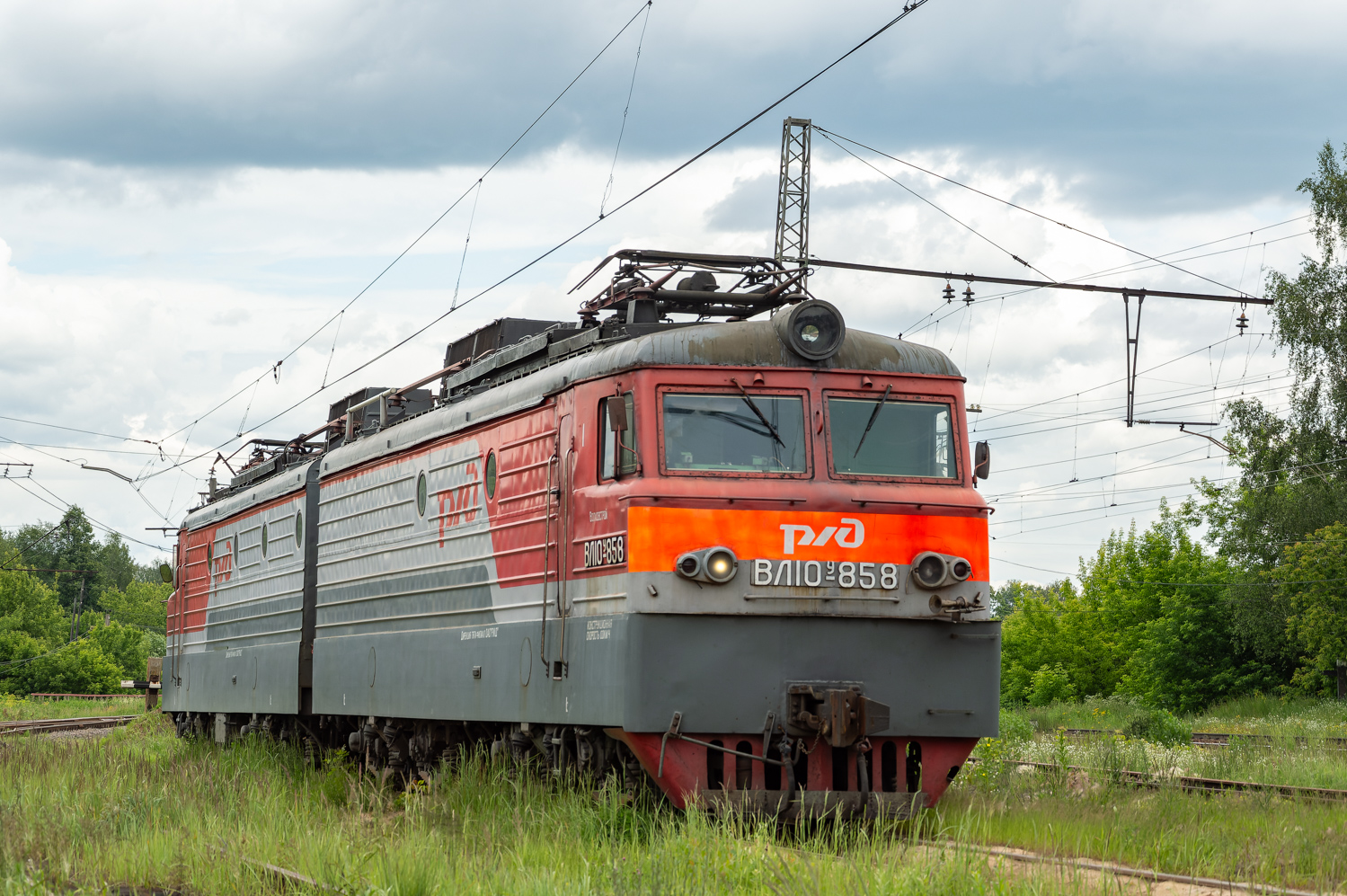 ВЛ10У-858
