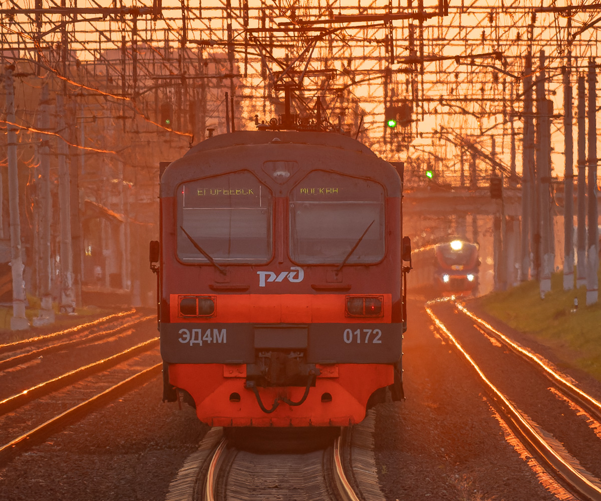 ЭД4М-0172; Фотозарисовки (Московская железная дорога)