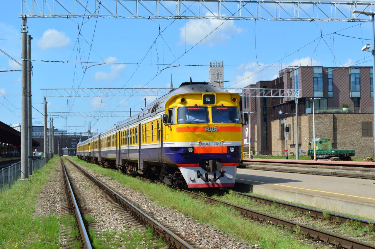 DR1AM-252