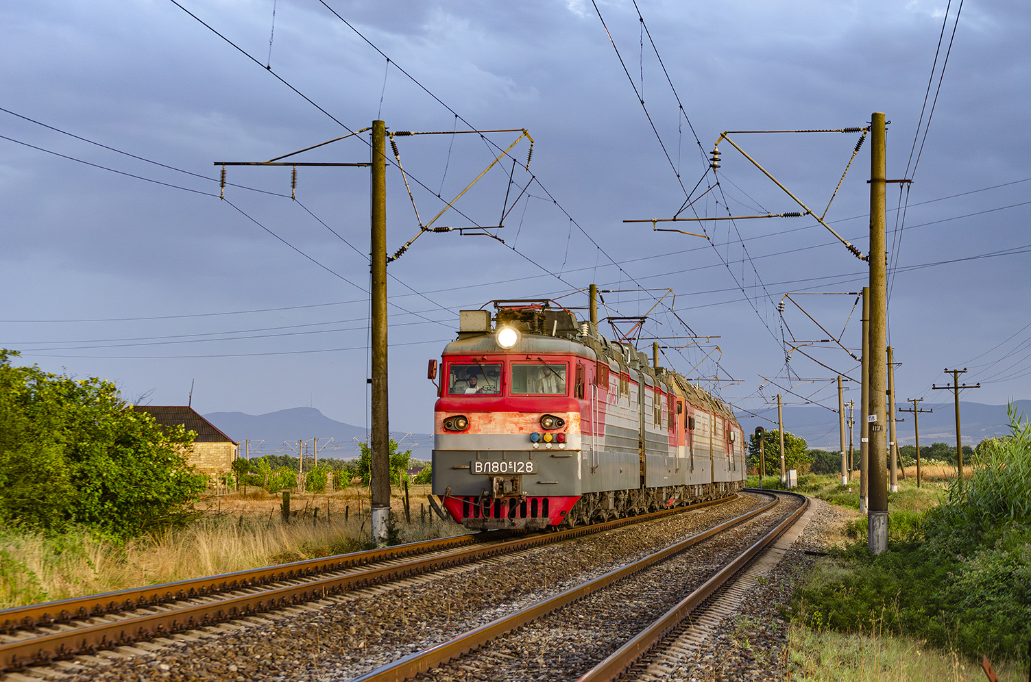 ВЛ80С-128