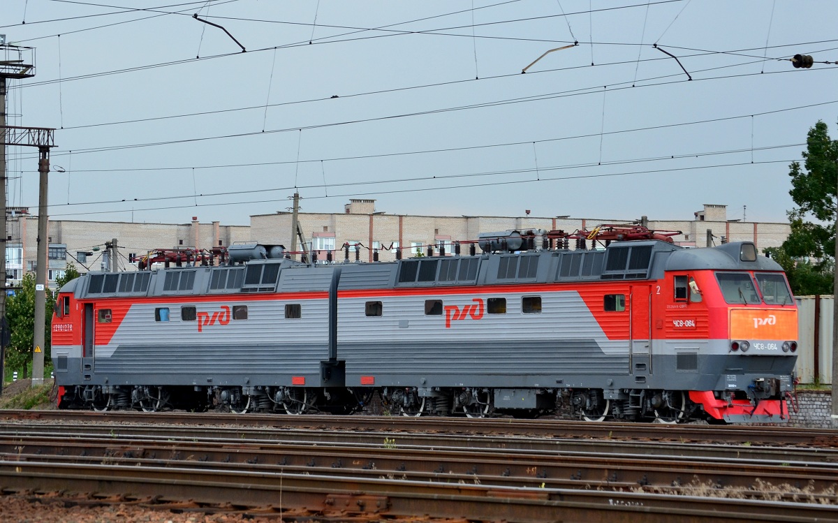 ЧС8-064