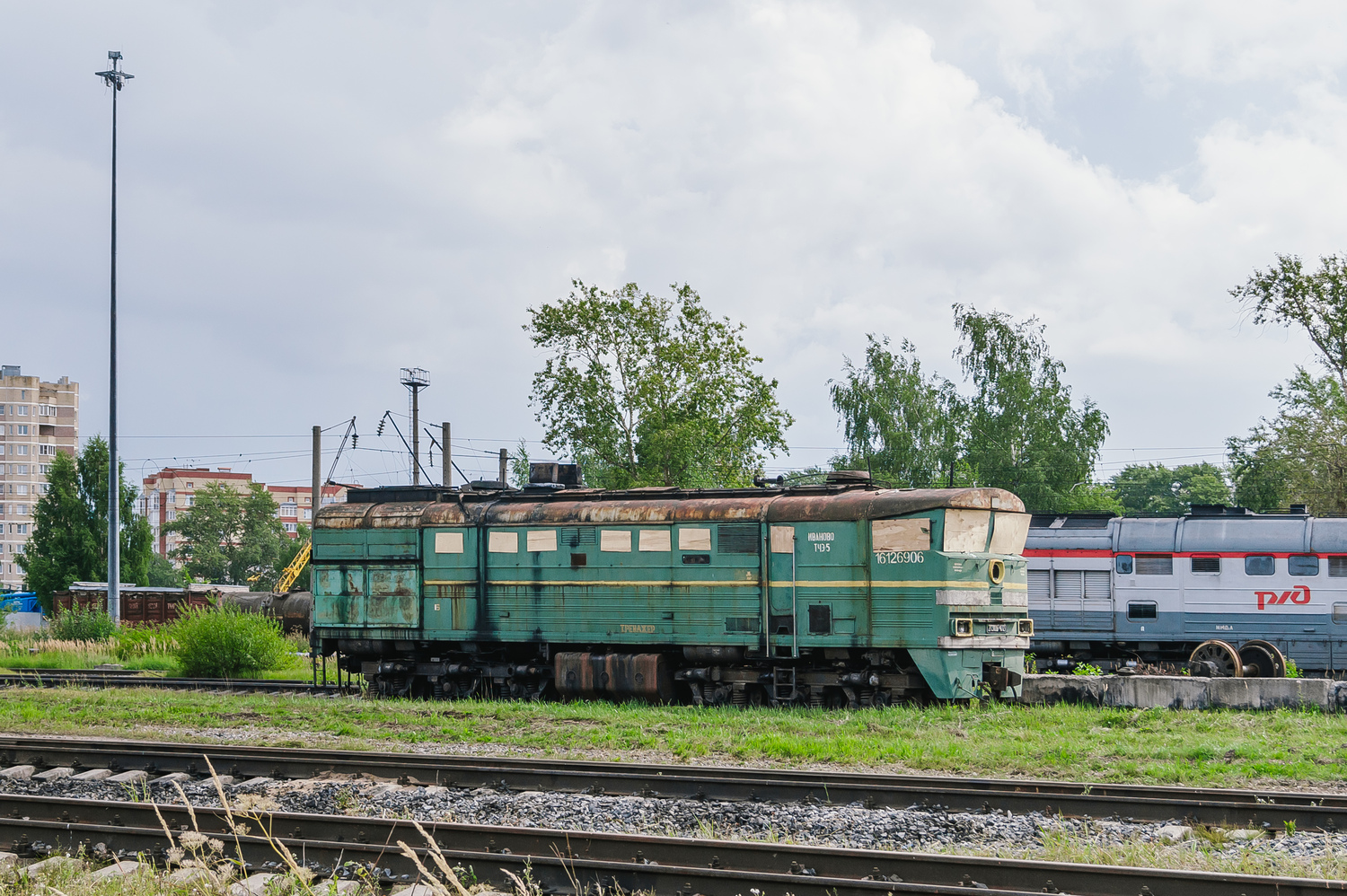 2ТЭ10В-4727Б