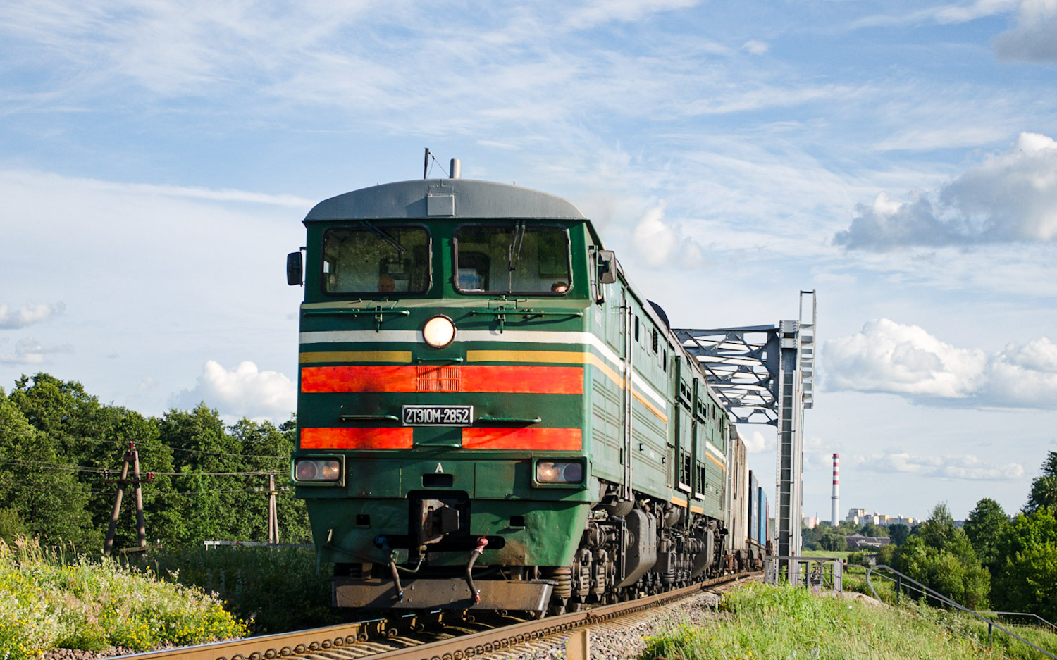 2ТЭ10М-2852