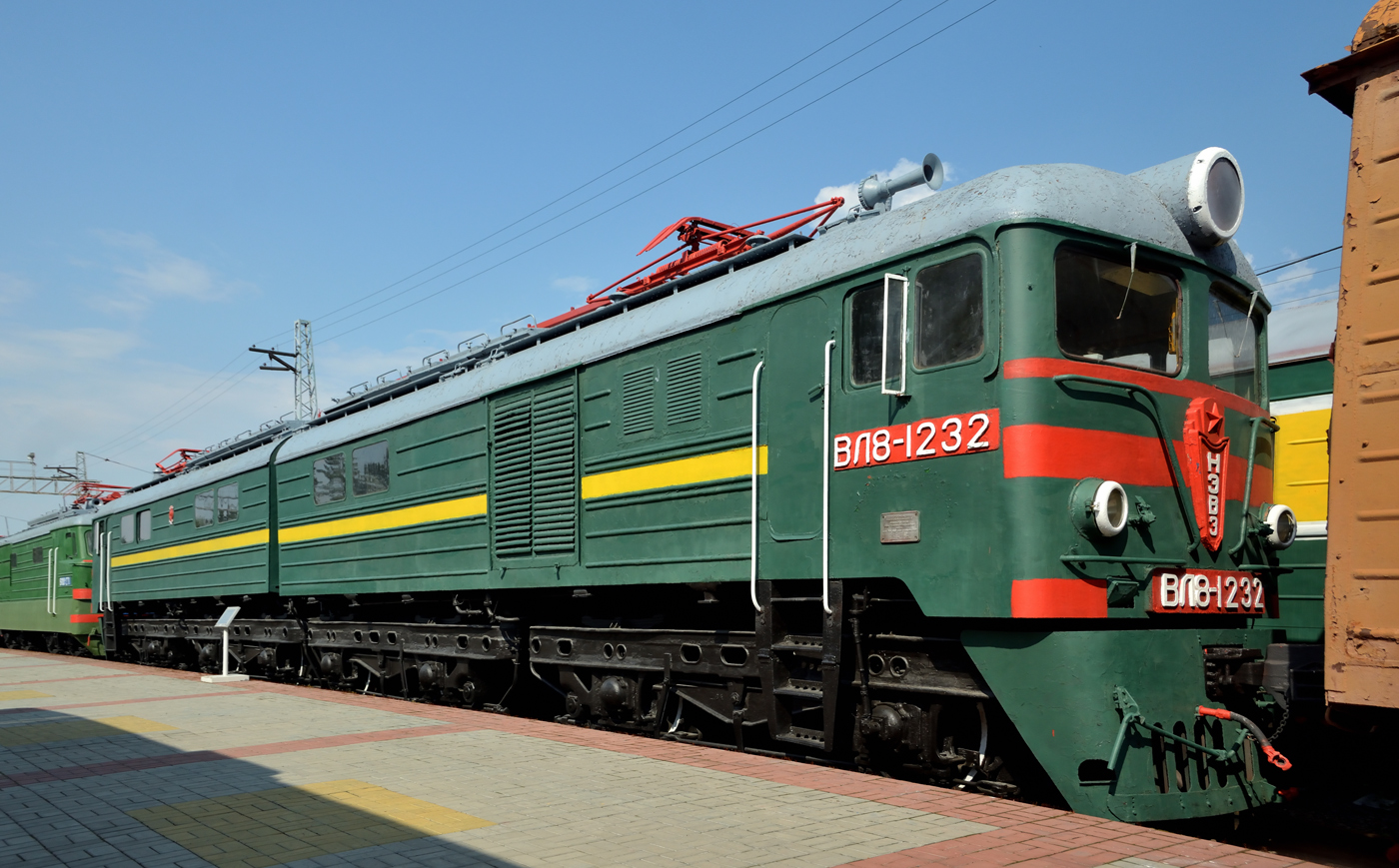 ВЛ8-1232
