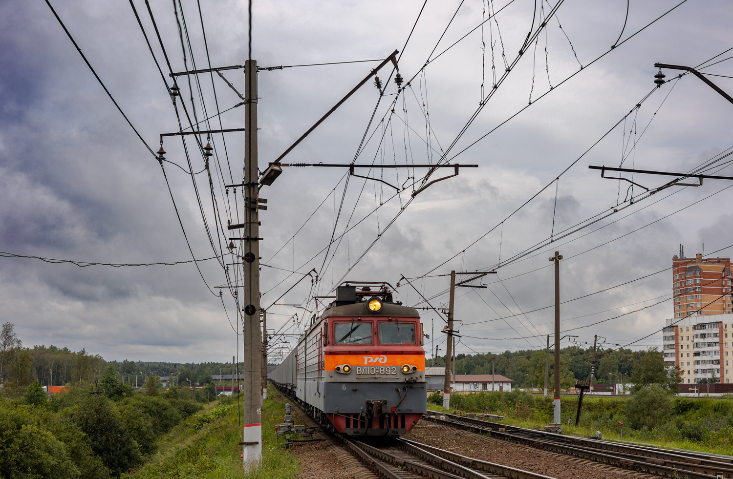 ВЛ10У-892