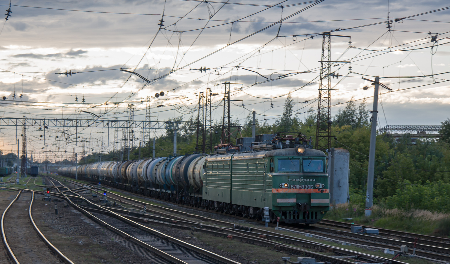 ВЛ11.8-830