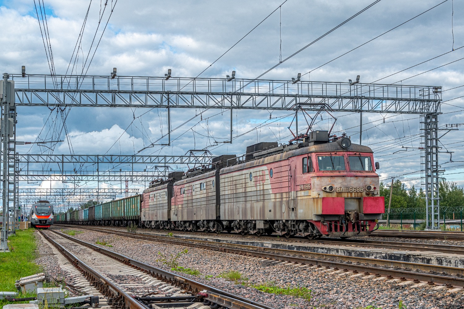 ВЛ11.8-668