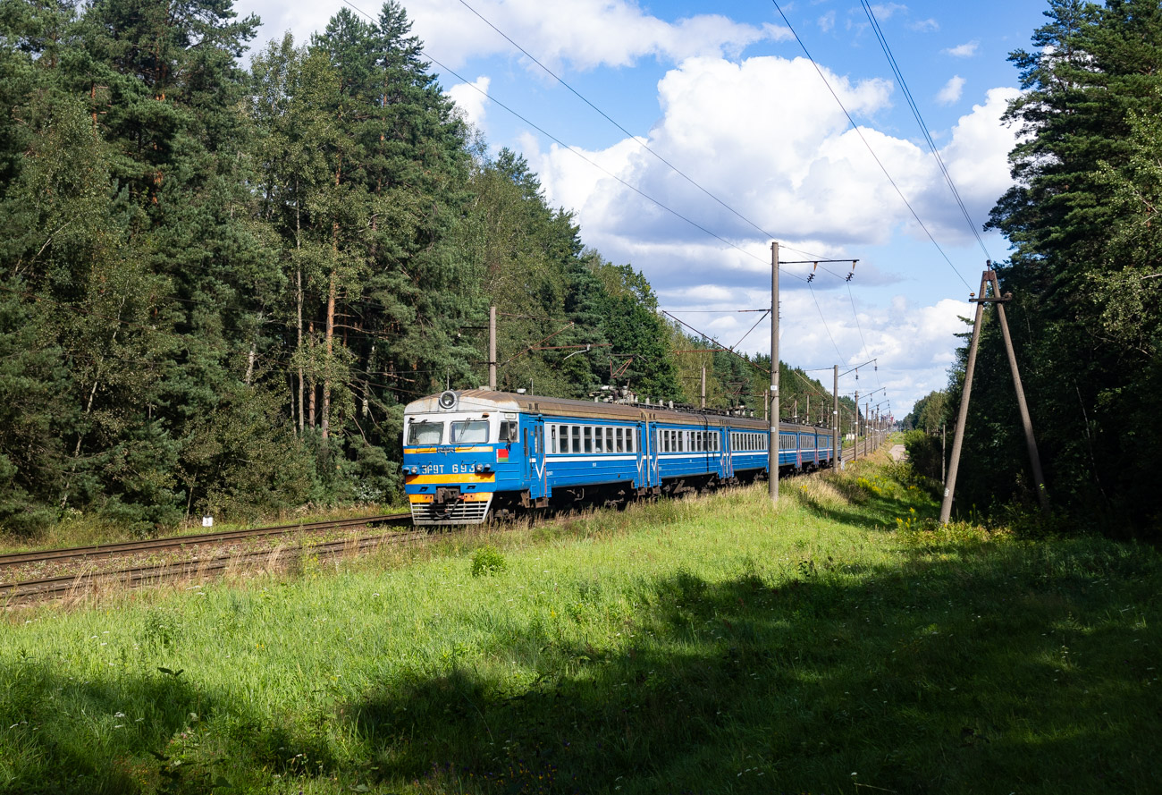 ЭР9Т-693