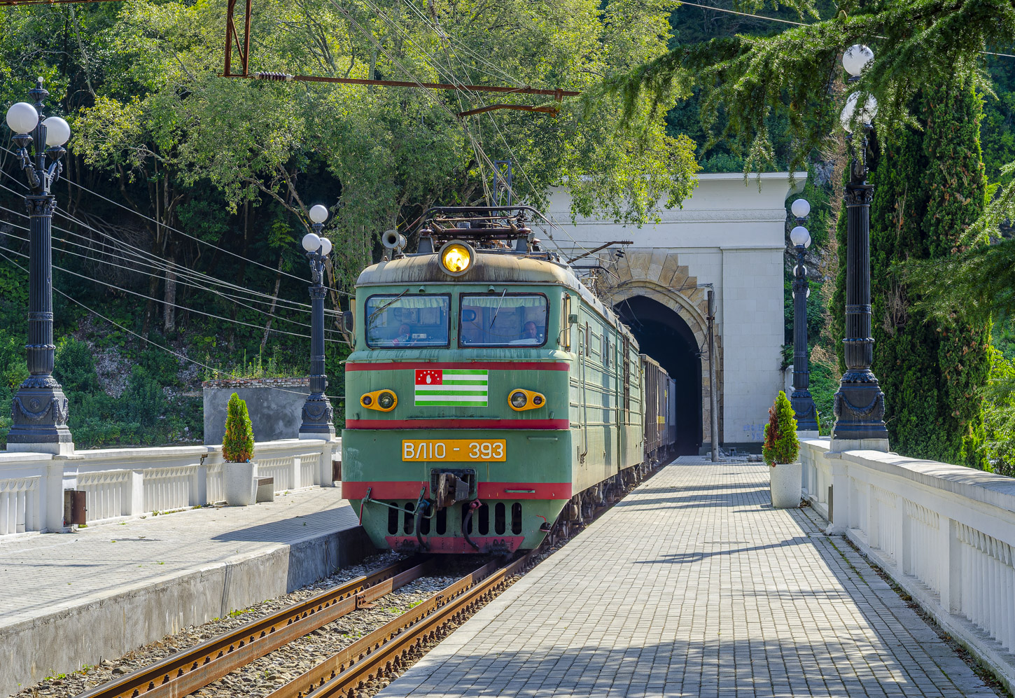 ВЛ10-393