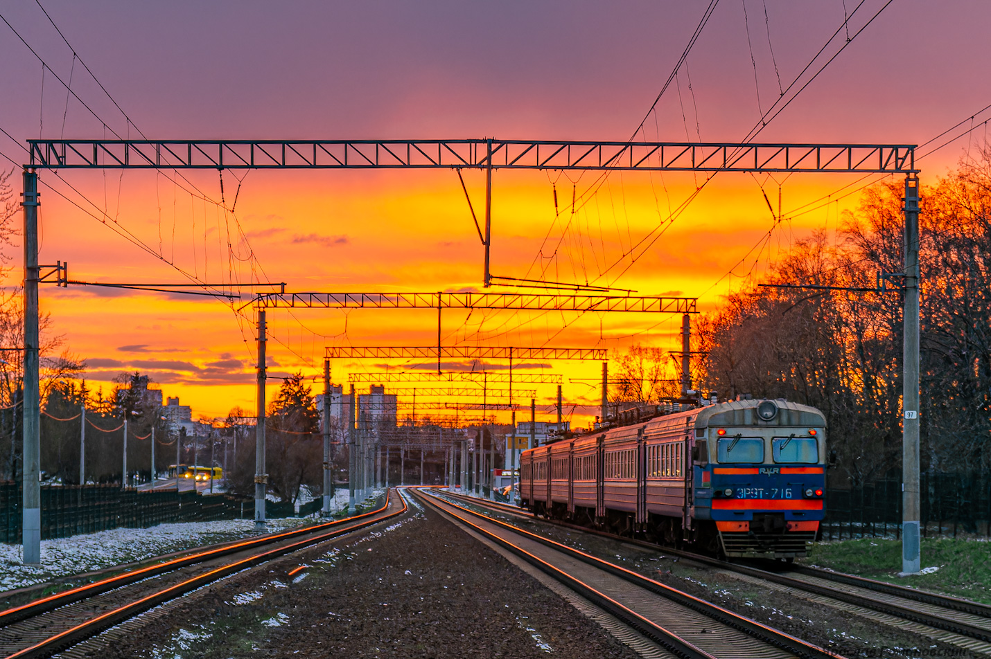ЭР9Т-716