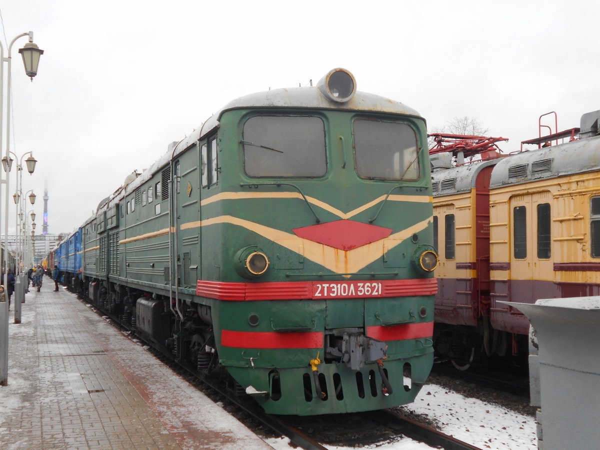 2ТЭ10Л-3621