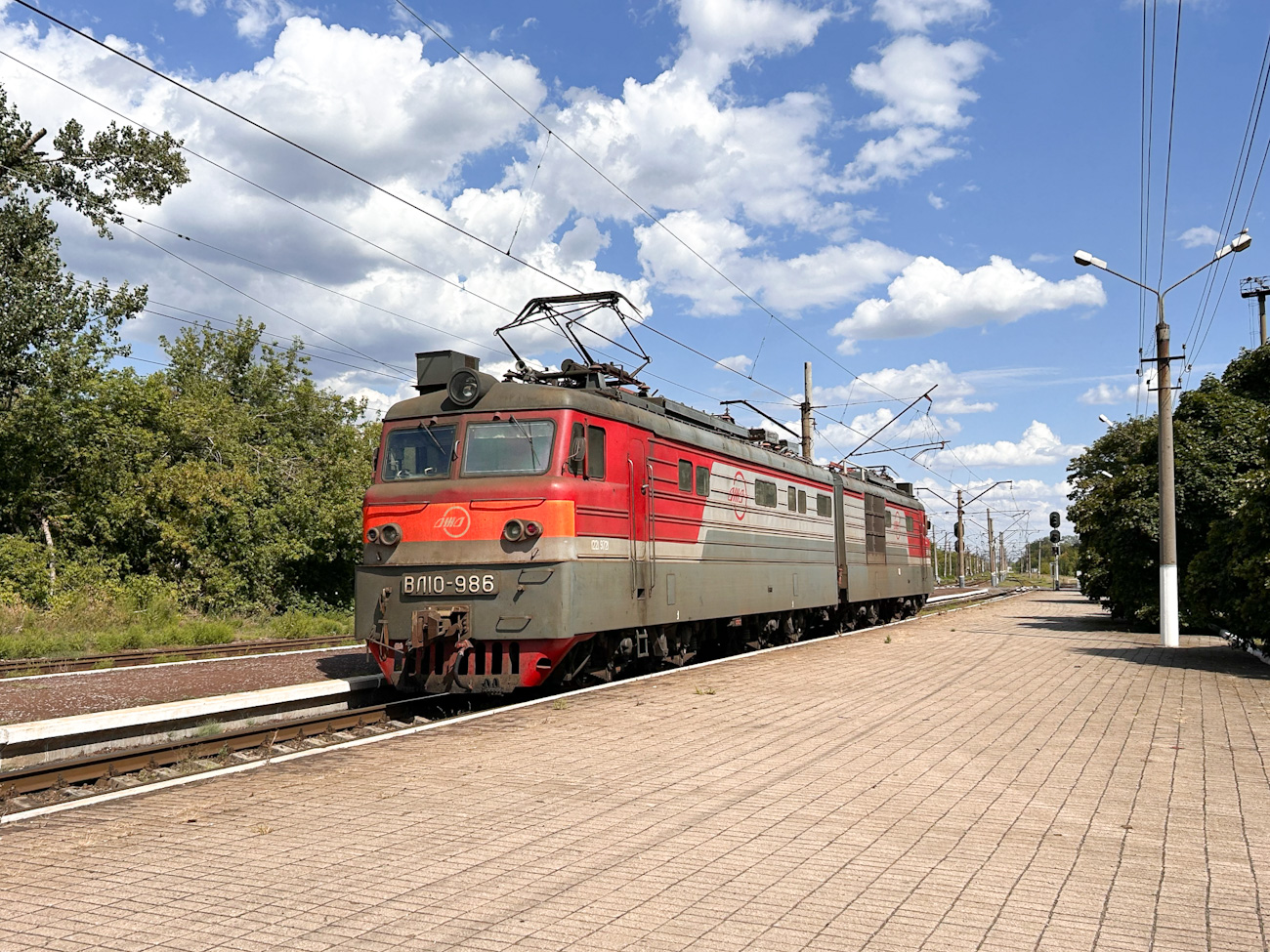 ВЛ10-986