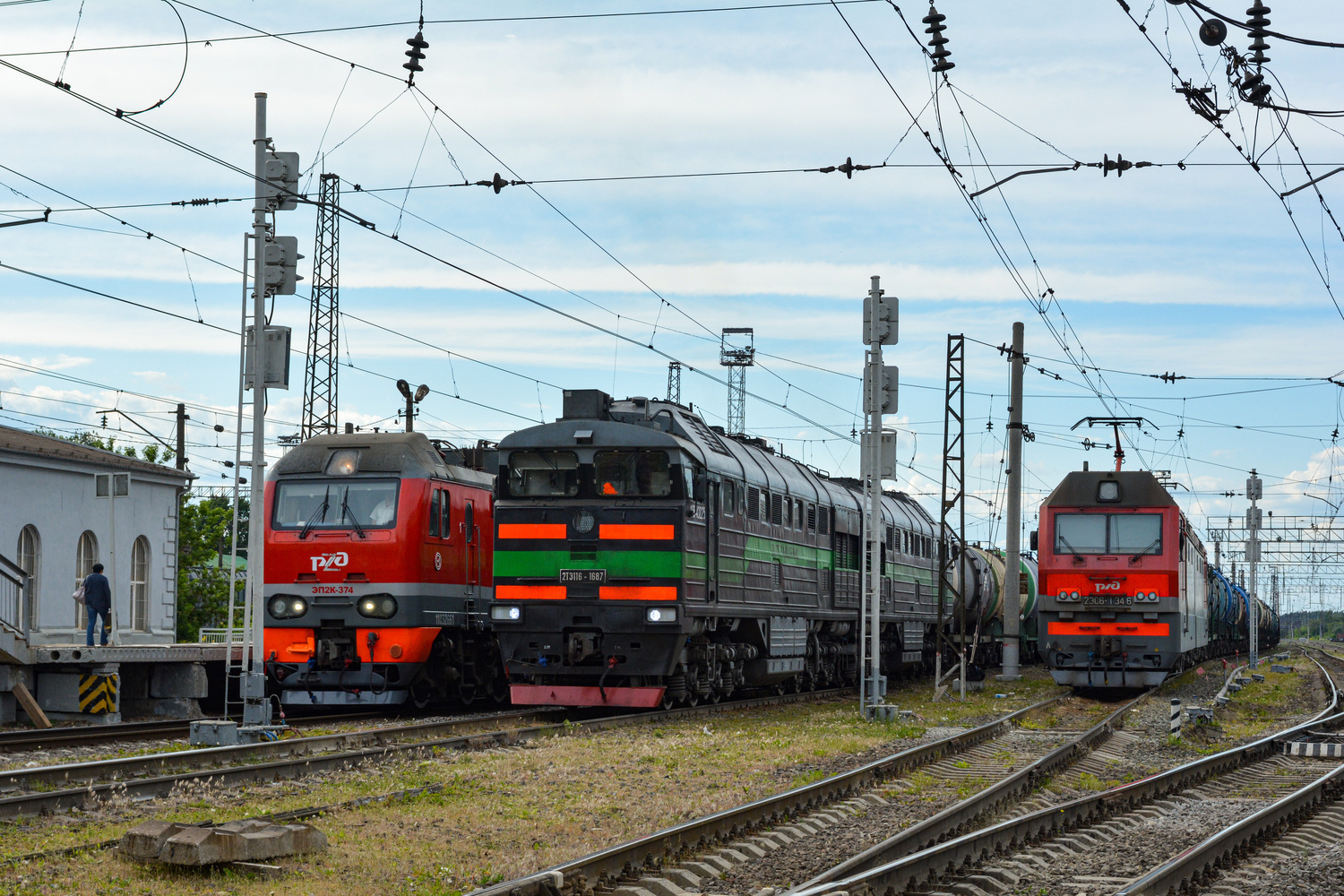2ТЭ116-1687